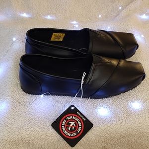 Sketchers for Work Slip Resistant Shoes Size 8.5